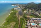 &copy; Cid Junkes (fotob.com.br) - Lado direito da praia